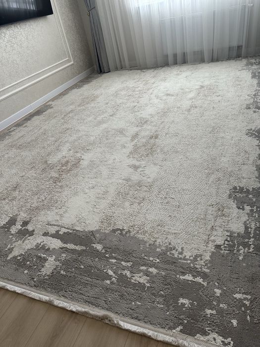 Продам ковер 300х400