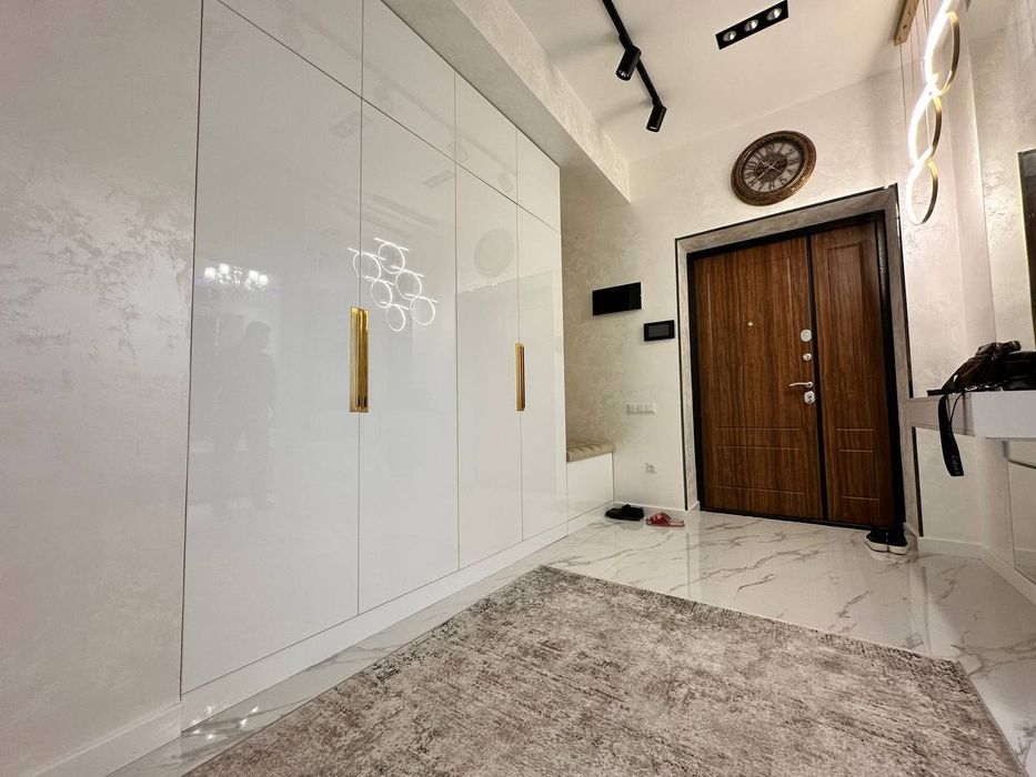 Квартира продается 2/5/8 на жк Parisien