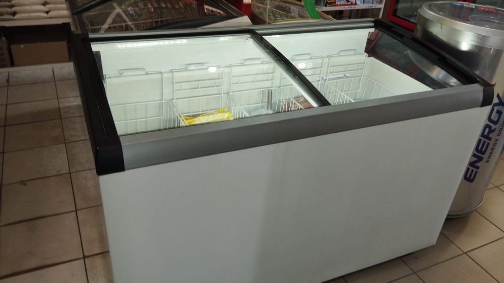 Продам морозильник новый