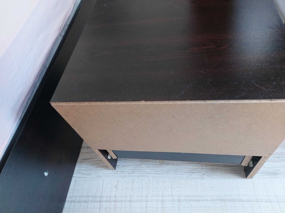 Нощно шкафче за спалня