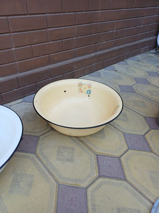 Табак большой эмальеровнный