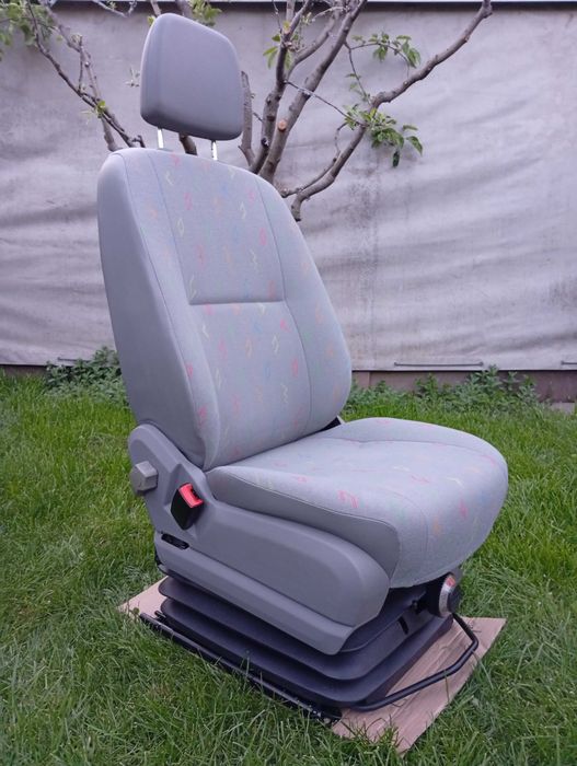 Scaun CONFORT pe PERNA de AER Mercedes SPRINTER Vw Crafter Sofer ca NOU