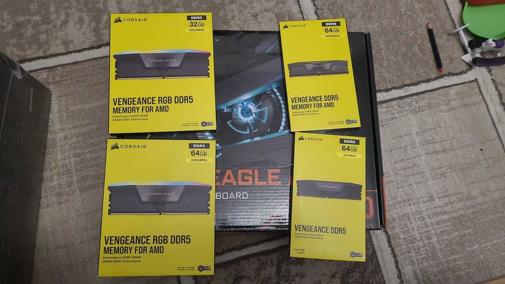 Kit Gaming GIGABYTE B650 EAGLE AX WIFI + AMD Ryzen 5 8400F ,nou