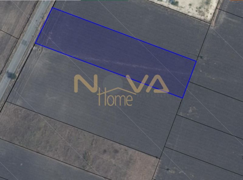 Парцел в Варна, област-с.Тополи площ 4750 цена 190000