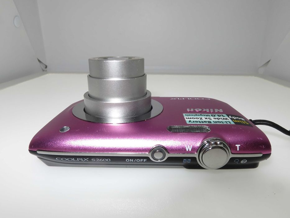 Nikon Coolpix S2600 розов ултра компактен фотоапарат, 14MP комплект
