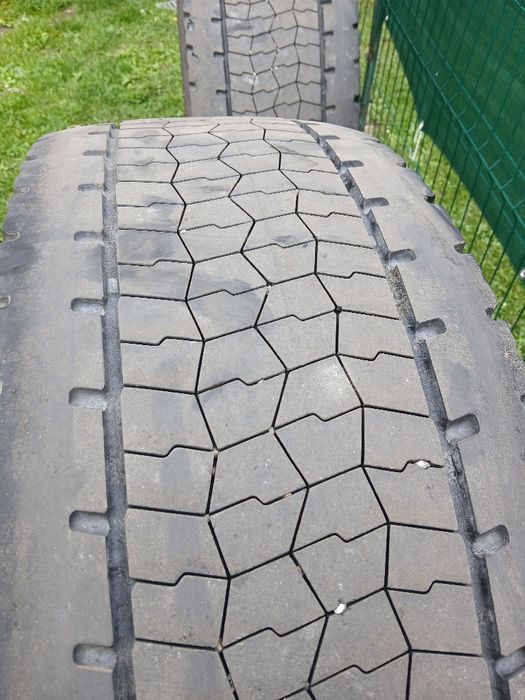 Vand cauciucuri camioane