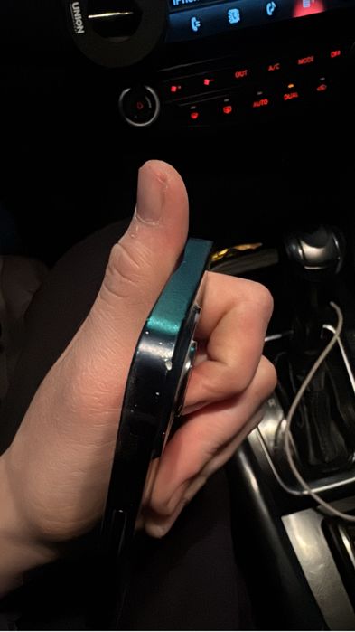 Продам Iphone 14 128gb