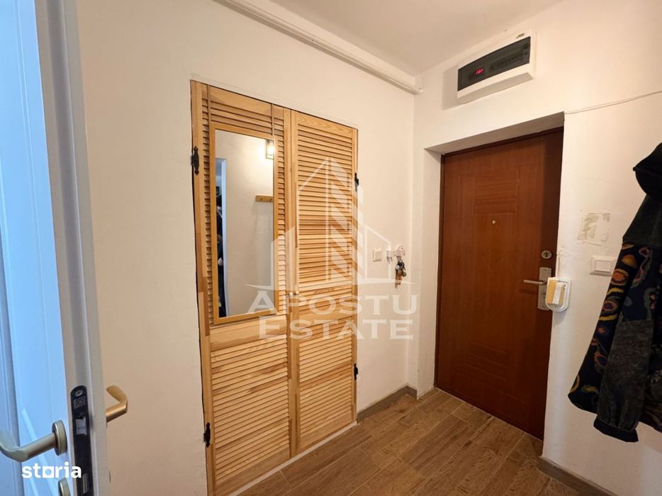 Apartament 2 camere, renovat, etaj 8, panoramica, Stadion - Hunedoara