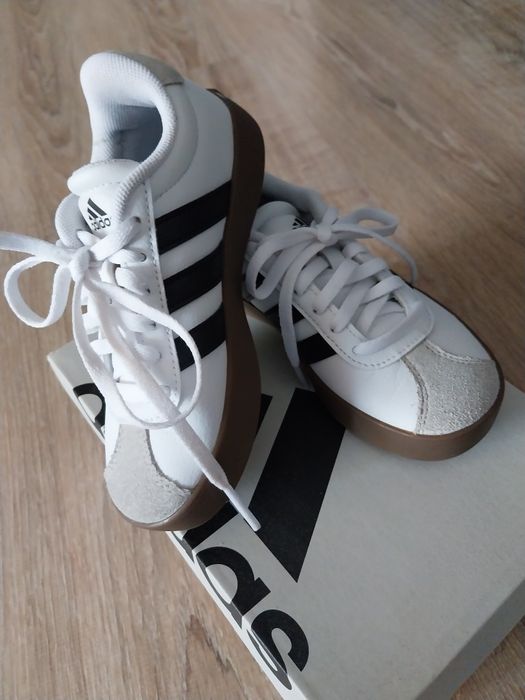 Детски маратонки на adidas