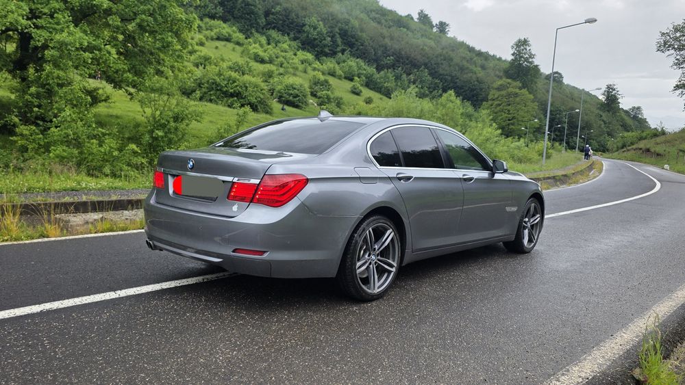 BMW 730D  An 2009 Euro 5 motor 3.0D 245CP  proprietar fiscal pe locc impecabilă