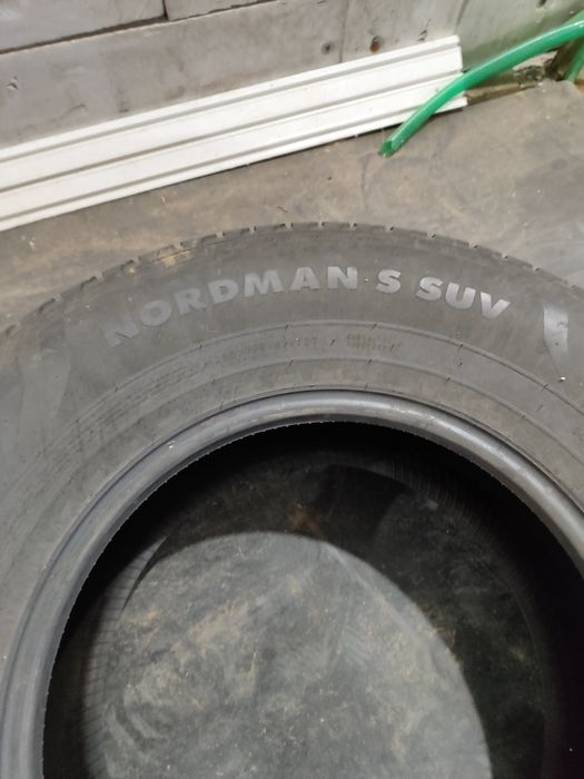 Продам летнюю резину 265/70/16