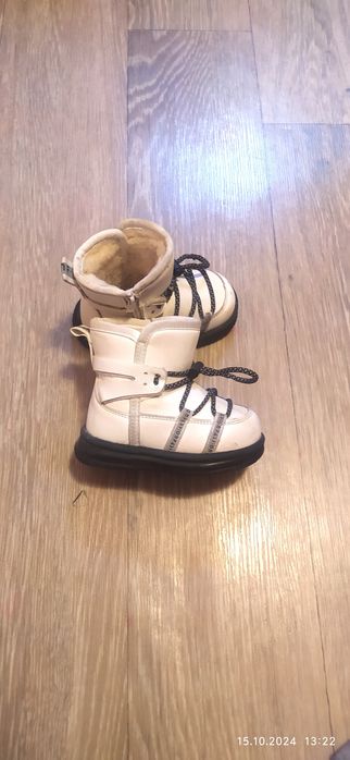 продам обувь для маленькой леди