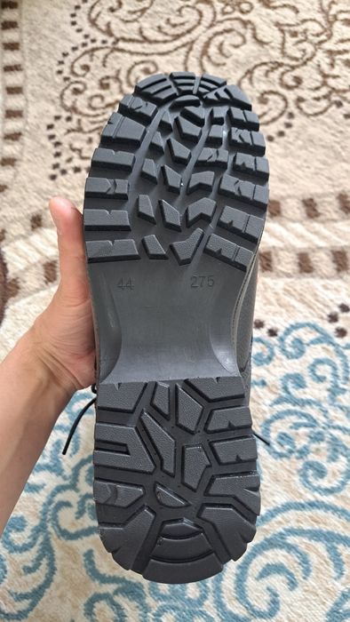 Продаю новые берцы