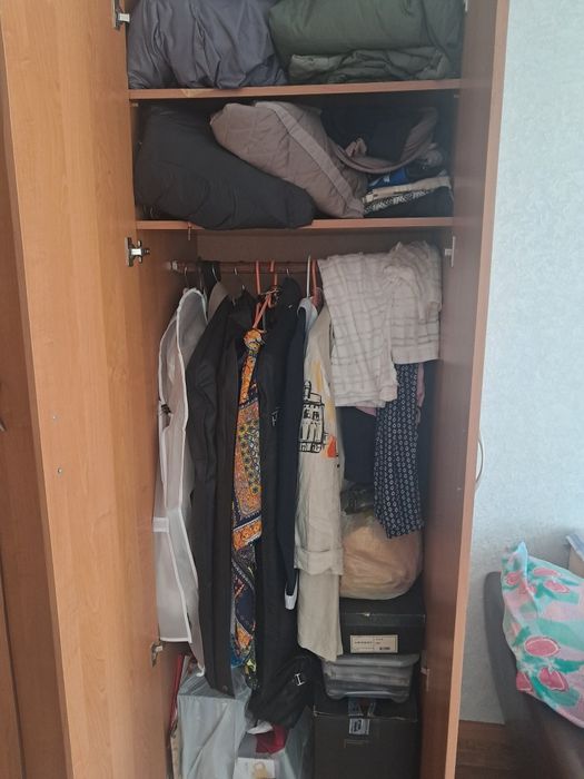 Продам 2 шкафа недорого