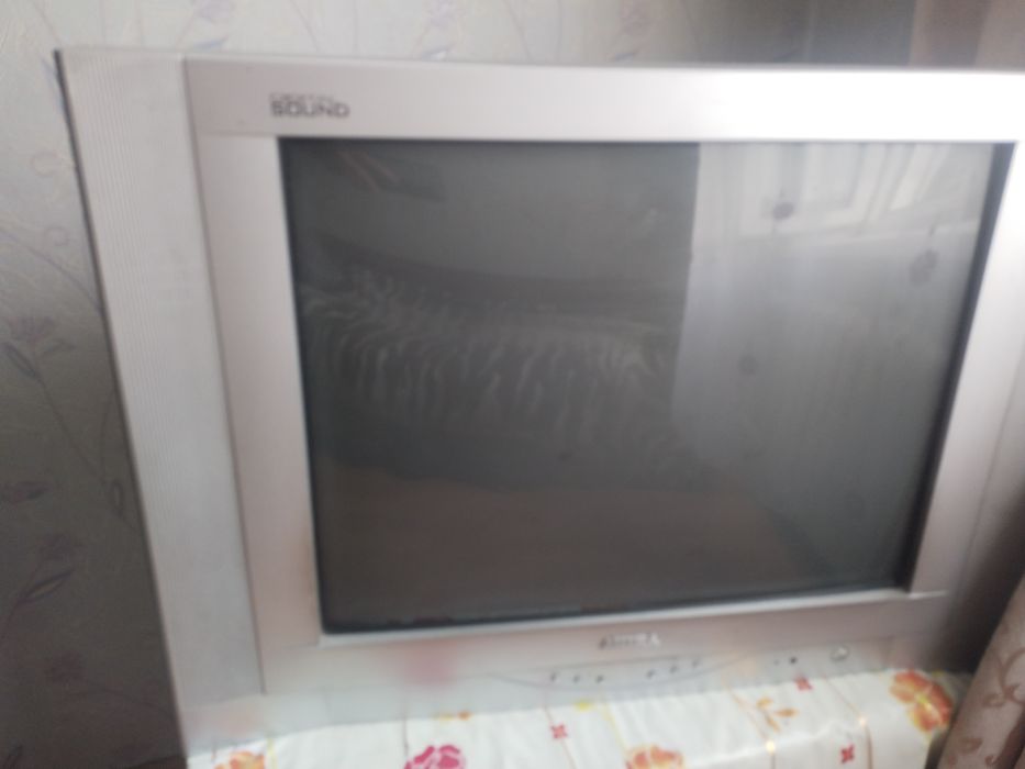 Продам телевизор