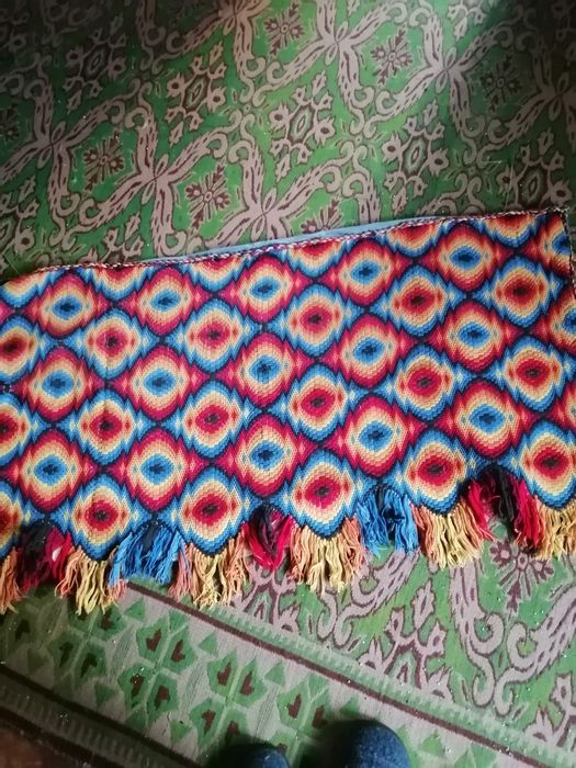 Продавам ковьори