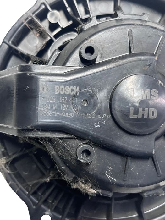 Ventilator Aeroterma Hyundai Ix35 Lm, El, Elh 2009 - > Bosch F00S3B244