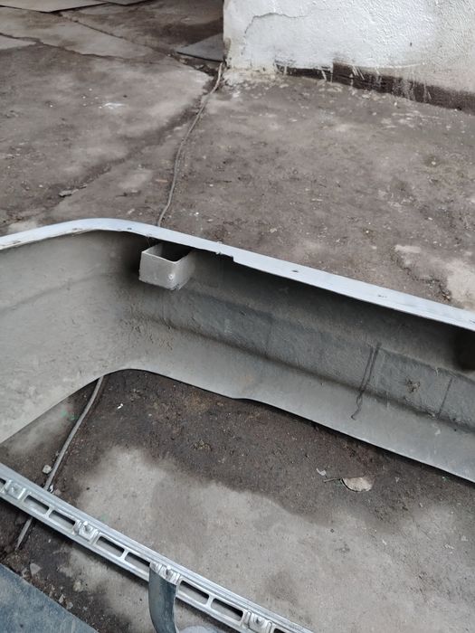 ЗАДНИЙ БАМПЕР Мерседес 210 лупарь дорисьайдинг