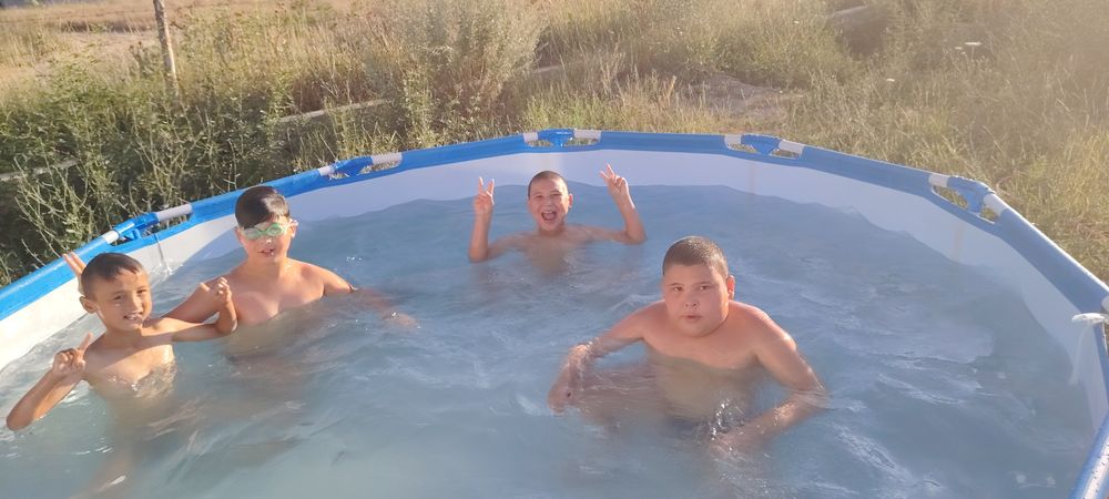 Продам бассейн срочно