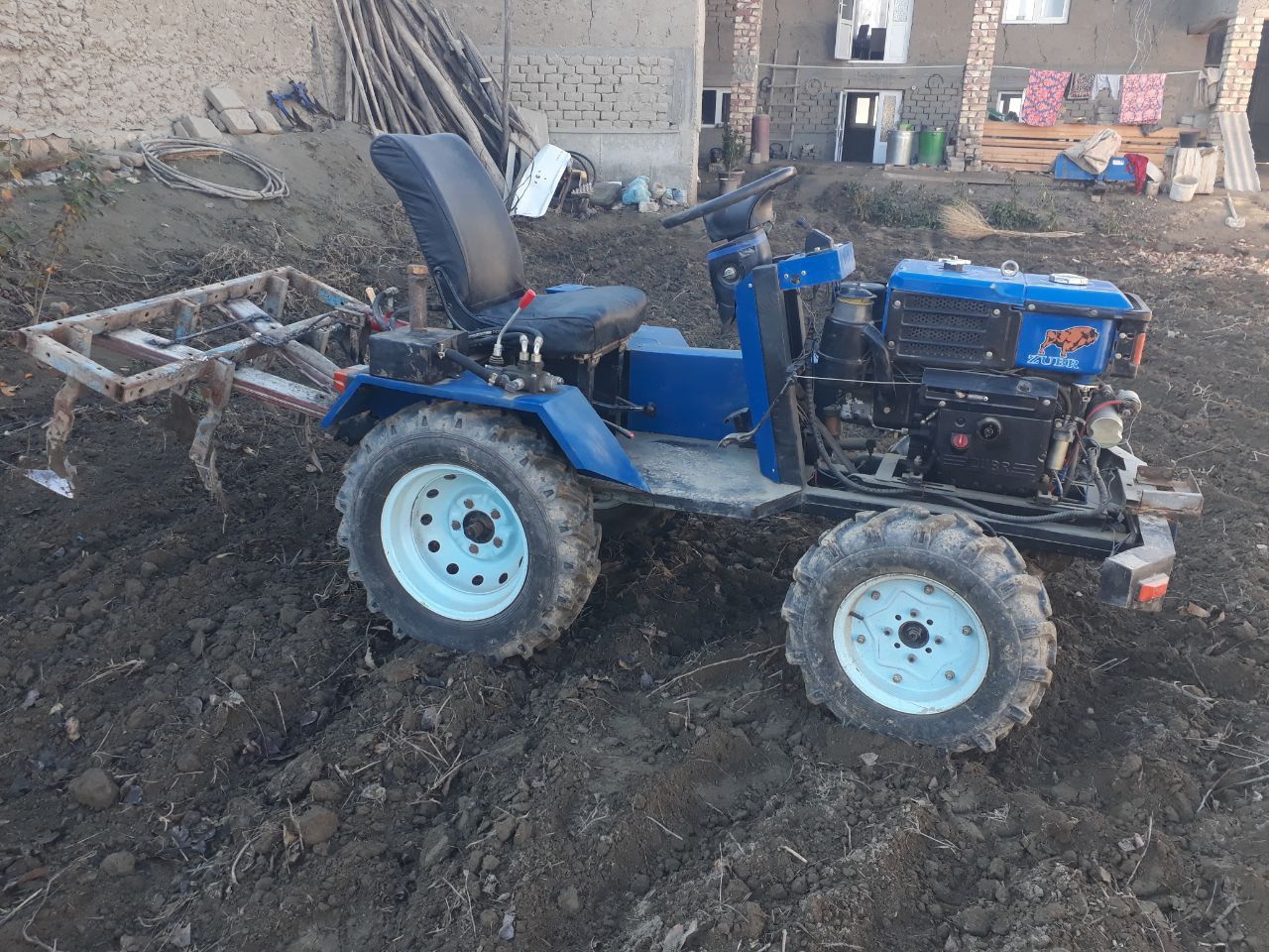 Подержанные трактора John Deere 554 Электрические квадроциклы Цена мини-трактора В Кении