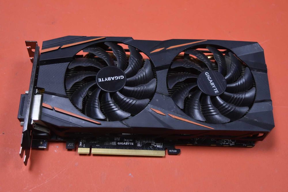 Видео карта GIGABYTE Radeon RX 570 8GB Gaming - GV-RX570GAMING-8GD