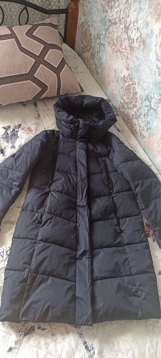 Продам зимний пуховик