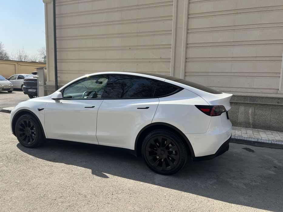 Тесла Y Dual Motor Longe Range 82kwh 4AWD 2022год / 23000км Американка