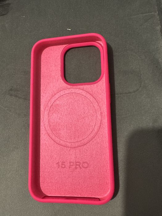 Силиконов гръб кейс за iphone 15 Pro pink