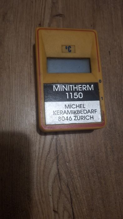 Termometru profesional 1150 grade celsius.