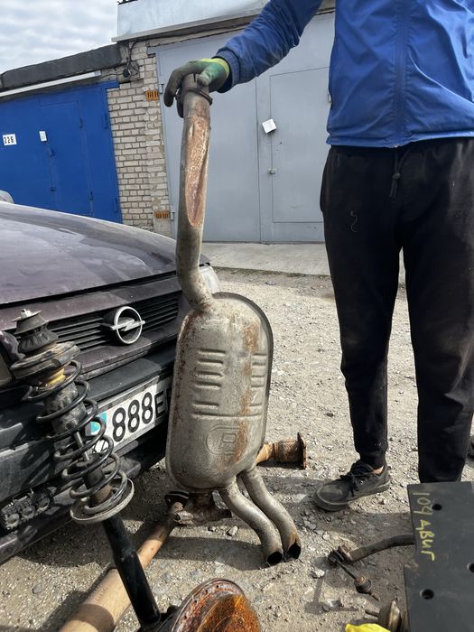 Запчасти w124 привозные с германии