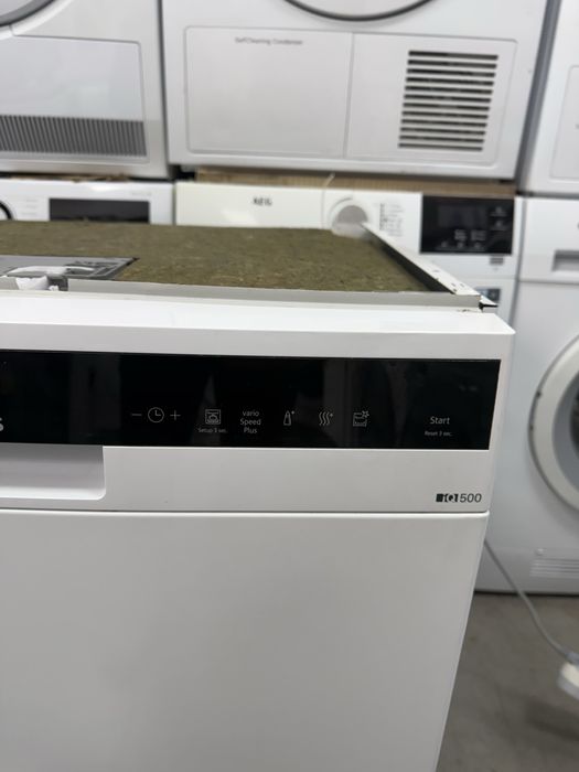 Съдомиялна машина за вграждане Siemens IQ500 60см