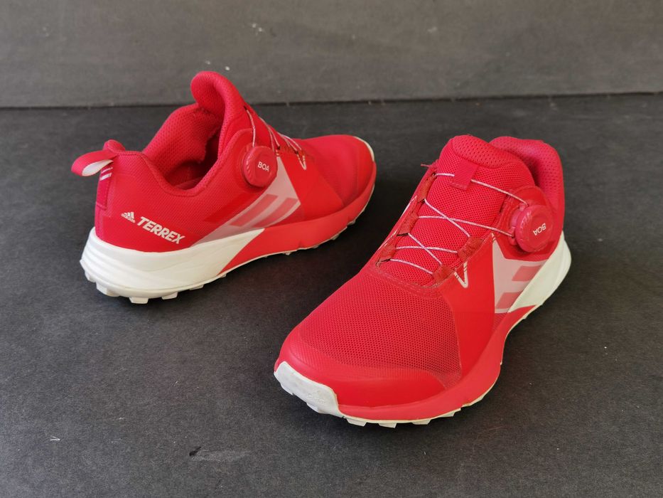 Ghete munte 37 38 adidasi bocanci alergare ADIDAS TERREX boa ca NOI