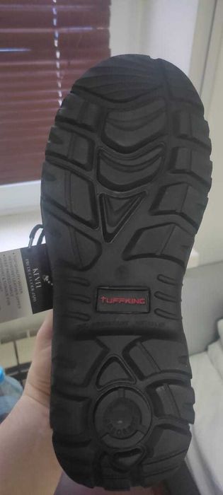 Продам спецобувь