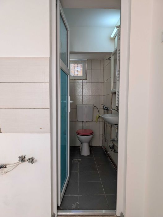 Ultracentral - spatiu de birou la parter cu acces facil din strada