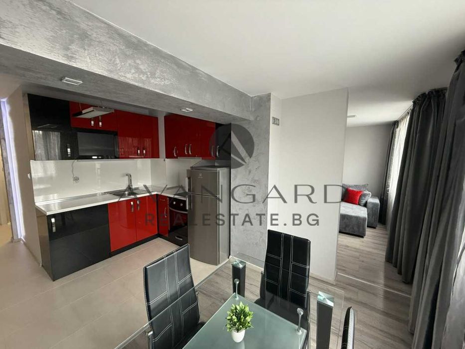 Продава се Тристаен апартамент в Пловдив, Кючук Париж - 55 кв.м за 1336 €/кв.м - Снимка #2