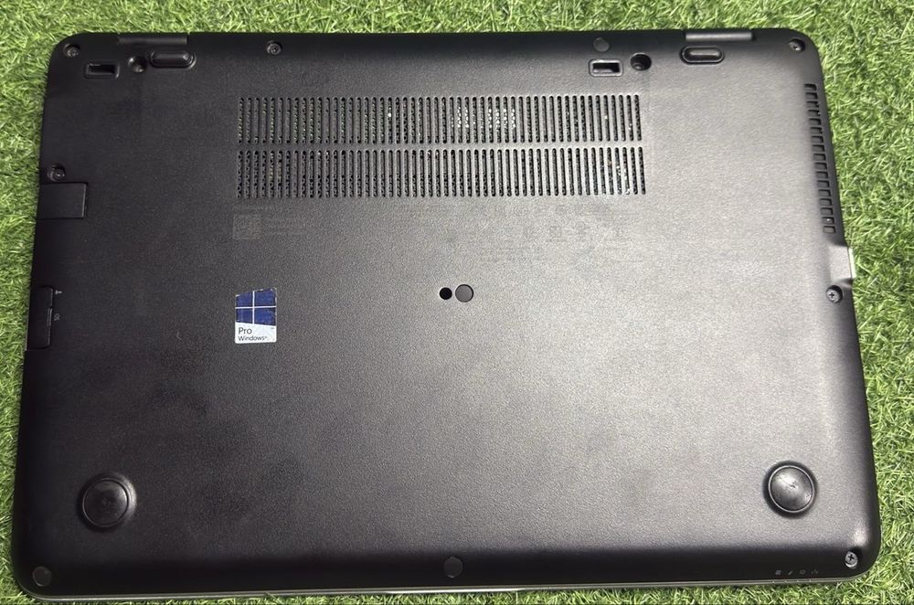 Laptop HP – 24 GB RAM, SSD-uri Samsung + Adata, Windows 10 Pro + Office