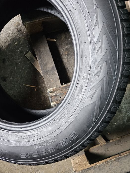 2 anvelope iarna 215 65 16 Nokian 2021