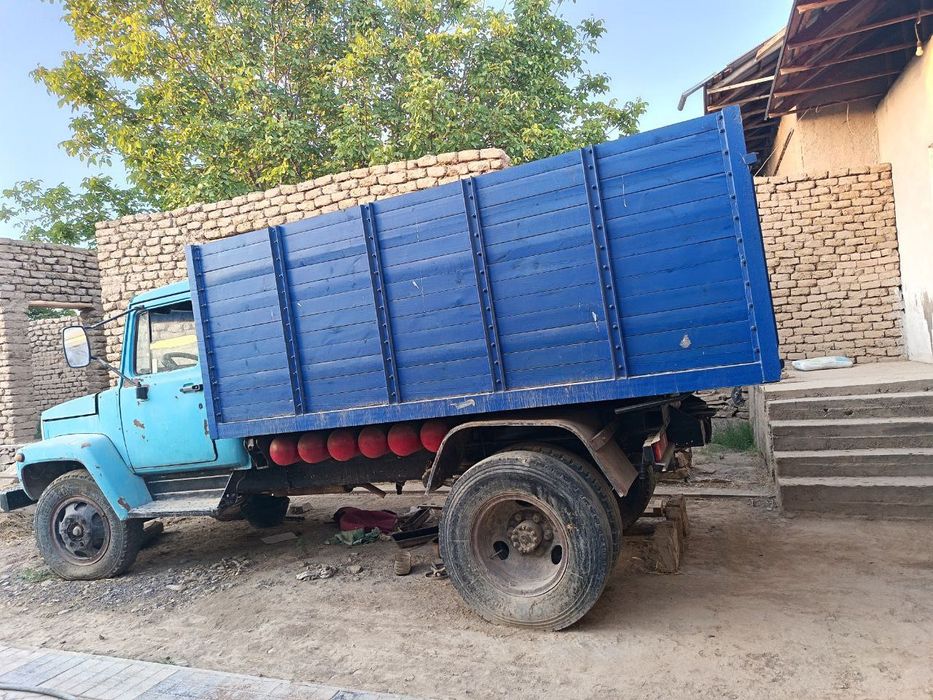 Arzonga beriladi zil 53