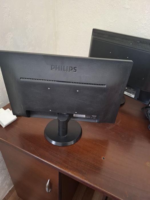 Монитор для компютер или видео наблудения