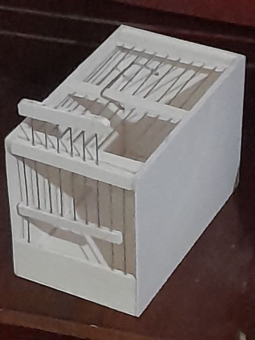 Qushlar uchun qafas Gnezdo Sadoklar