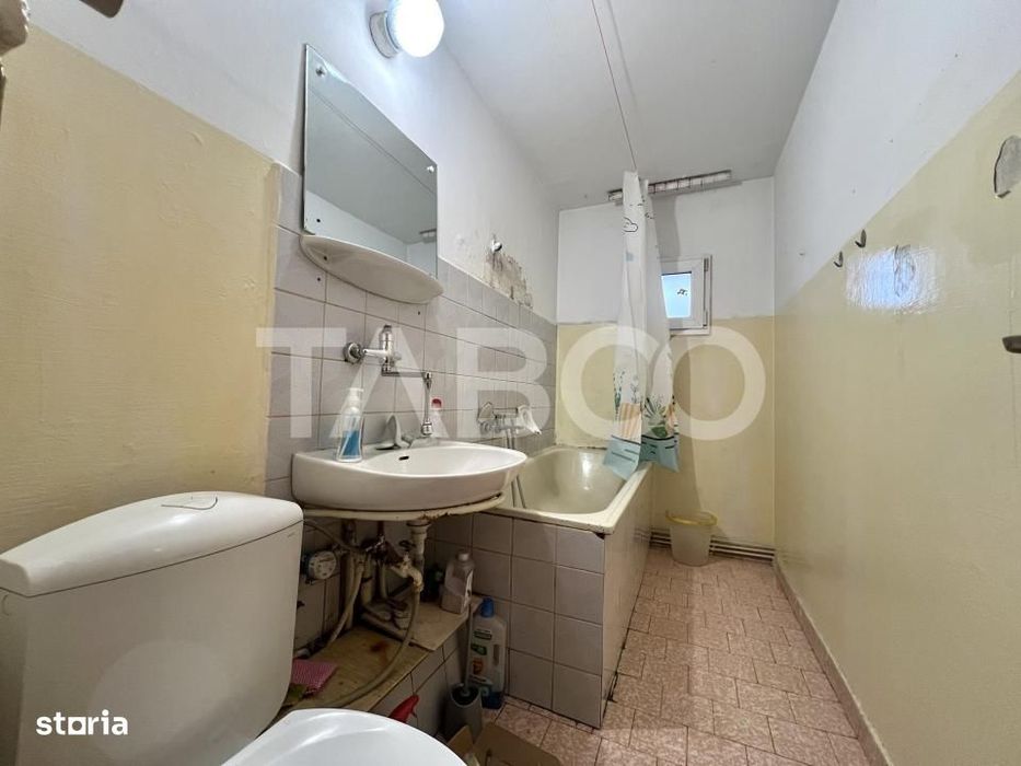 Apartament cu 3 camere de vanzare in Manastur zona Kaufland decomandat