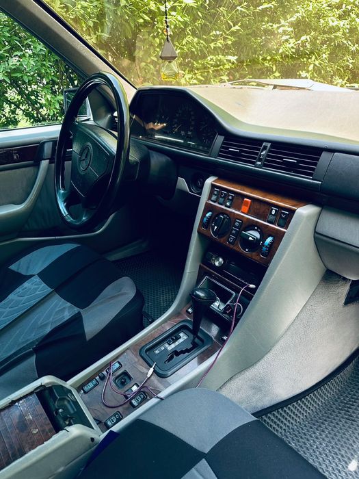 Mercedes benz E280