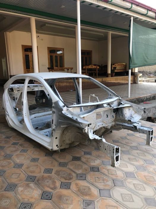 Cobat kuzov sotiladi 15 aprel 2025 salondan chiqgan