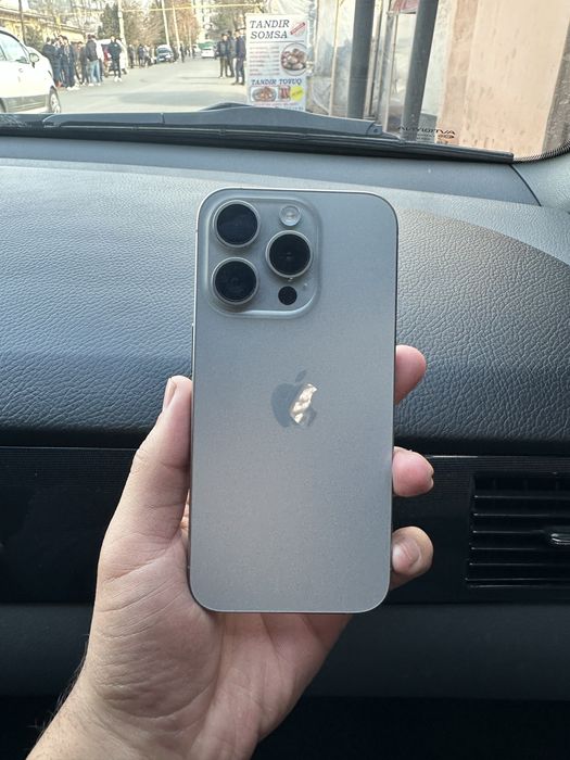 IPhone 15 pro 256 GB