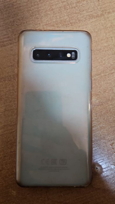 Продам самсунг s10