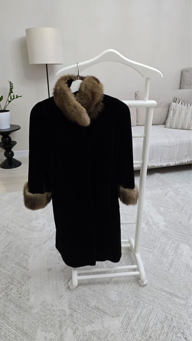 Продам шубу норка и соболь