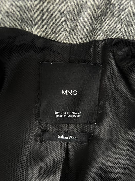 Продам пальто Mango