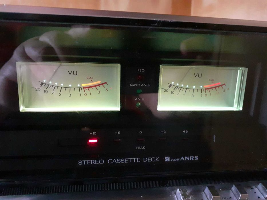 Топ модел дек JVC KD- S201Е- К7-USA model-Японска супер качествена машина.