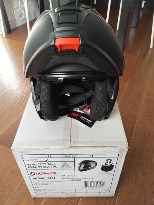 Нова каска модулна за мотор ULTIMATE SPEED® ECE-R 22.06