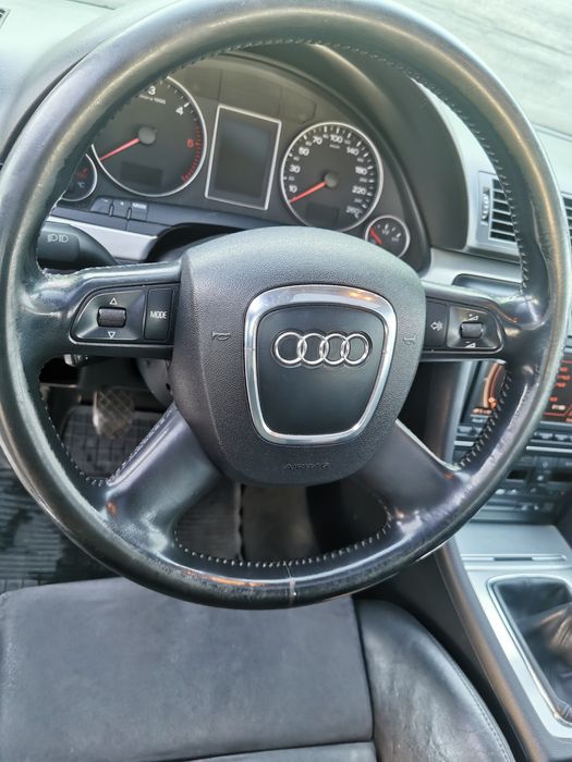 Vand Audi A4 b7 2.0 Tdi, S-Line, Xenon, Trapă, acte la zi.